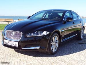 Jaguar XF 2.2 D Luxury Outubro/13 - à venda - Ligeiros