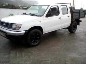 Nissan D22 Janeiro/02 - à venda - Pick-up/ Todo-o-Terreno,