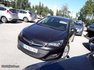 Opel Astra ST 1.7CDTi Executive Julho/13 - à venda -
