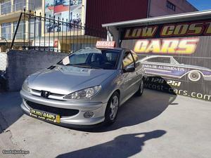 Peugeot  HDi XS 110cvs Fevereiro/05 - à venda -