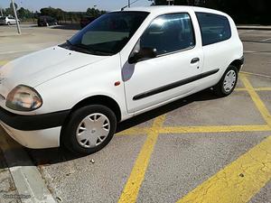 Renault Clio 1.2 rn Maio/98 - à venda - Ligeiros