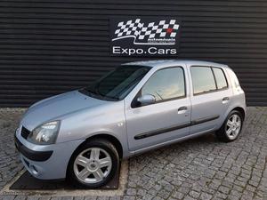 Renault Clio v Extreme Abril/04 - à venda - Ligeiros