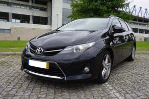 Toyota Auris 1.4 D4d Pack Sport Junho/14 - à venda -