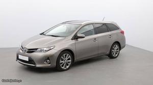 Toyota Auris TOURING S HYBRIDE Novembro/13 - à venda -