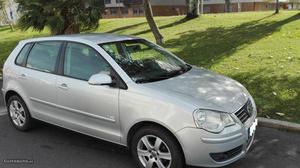 VW Polo 1.4tdi live Outubro/07 - à venda - Ligeiros