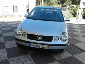 VW Polo v Dezembro/02 - à venda - Ligeiros