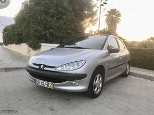 Peugeot D 5 lugares 5 portas Bom estado Maio/99 - à