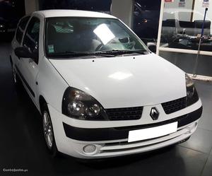 Renault Clio 1.5 Dci Van 2 Lug. Fevereiro/02 - à venda -