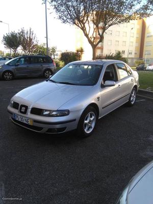 Seat Toledo 1.6 SR Abril/99 - à venda - Ligeiros