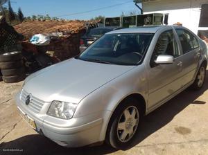 VW Bora pd 115 cv caixa de 6 Outubro/99 - à venda -