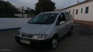 VW Sharan 7 lug 1.9 tdi 110cv Novembro/97 - à venda -