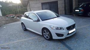 Volvo C30 R DESIGN 115cv Março/13 - à venda - Ligeiros