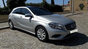 Mercedes-Benz A 180 Panorâmico Julho/13 - à venda -