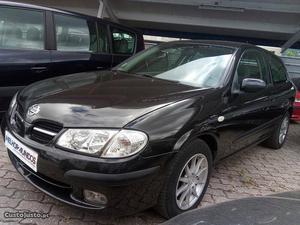 Nissan Almera 2.2 DTI Van Novembro/00 - à venda -