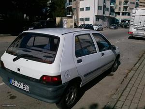 Renault Clio 1.3 Fevereiro/93 - à venda - Ligeiros