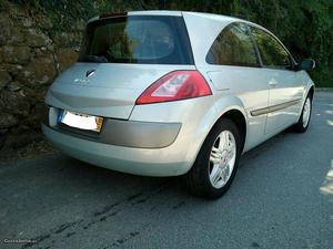 Renault Mégane 1.5 dci sport dinamic Setembro/02 - à venda