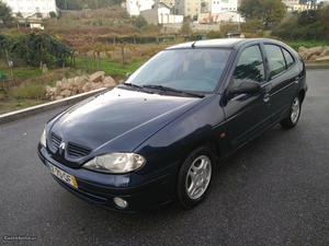 Renault Mégane 1.9d Agosto/00 - à venda - Ligeiros