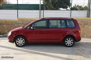 VW Touran 1.9 TDI Highli 7lug Dezembro/04 - à venda -