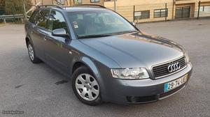 Audi A4 avant 1.9 TDi nac Outubro/02 - à venda - Ligeiros