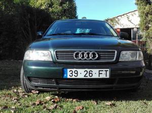 Audi A4 ligeiro Setembro/96 - à venda - Ligeiros