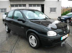 Opel Corsa 1,5 Td Fevereiro/94 - à venda - Ligeiros