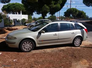 Renault Laguna Grandtour Dezembro/01 - à venda - Ligeiros