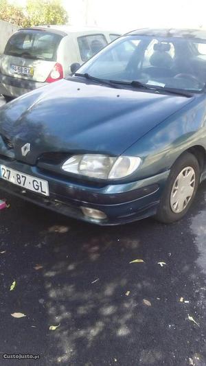 Renault Mégane 1.4 Março/96 - à venda - Ligeiros