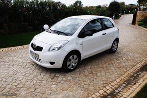 Toyota Yaris 1.4 D4D + AC Novembro/06 - à venda -