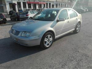 VW Bora Higline 1.9Tdi Abril/99 - à venda - Ligeiros