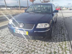 VW Passat 130cv Junho/02 - à venda - Ligeiros Passageiros,