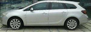 Opel Astra Astra sport tourer Abril/11 - à venda - Ligeiros