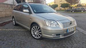 Toyota Avensis 2.0 D-4D Sol Outubro/06 - à venda - Ligeiros