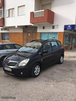 Toyota Corolla Nacional D4D Março/02 - à venda - Ligeiros