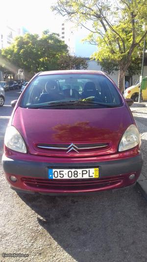 Citroën Picasso 2.0HDI Abril/00 - à venda - Ligeiros