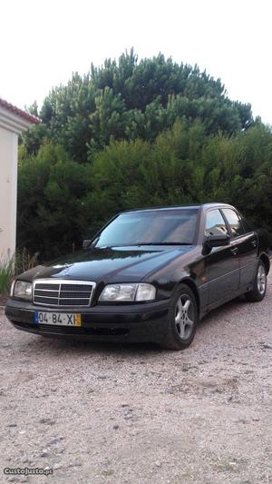 Mercedes-Benz C 220 spirit Dezembro/97 - à venda - Ligeiros