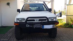 Nissan Terrano II Junho/94 - à venda - Pick-up/