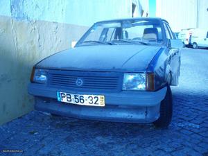 Opel Corsa A 1.2 OHV Fevereiro/88 - à venda - Ligeiros