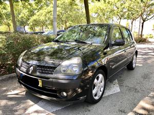 Renault Clio 1.2 caixa automática Setembro/02 - à venda -