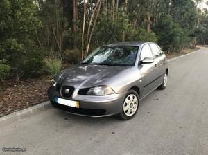 Seat Ibiza V 5P AC Maio/04 - à venda - Ligeiros