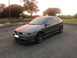 Seat Leon 1.9 TDI 150cv Março/04 - à venda - Ligeiros