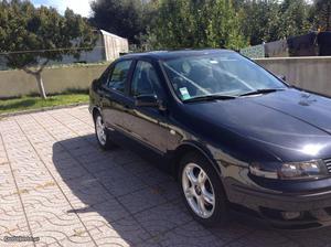 Seat Toledo 1.9 TDI Sport Abril/01 - à venda - Ligeiros