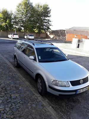 VW Passat 1.9tdi 110cv Outubro/00 - à venda - Ligeiros