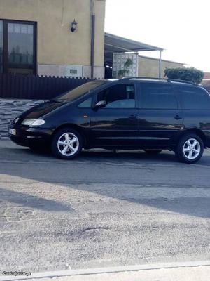 VW Sharan 1.9 TDI 110cv Sport Junho/98 - à venda - Ligeiros