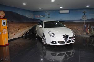 Alfa Romeo Giulietta 1.6 Jtd Progresion Março/15 - à venda