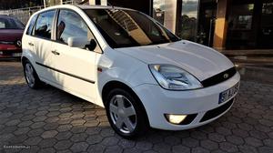 Ford Fiesta 1.4 TDCI 5 Portas Agosto/05 - à venda -