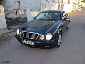 Mercedes-Benz CLK cv Agosto/02 - à venda -