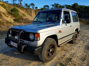 Mitsubishi Pajero 2.5TD Fevereiro/86 - à venda - Pick-up/