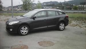 Renault Mégane 1.5 dci sportourer Março/12 - à venda -