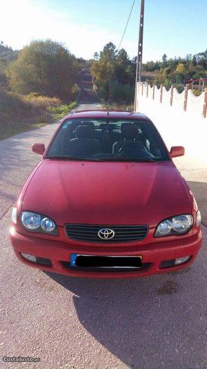 Toyota Corolla Vvti Outubro/01 - à venda - Ligeiros