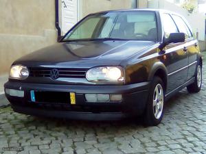 VW Golf 1.9GTD 5 Lugares Fevereiro/92 - à venda - Ligeiros